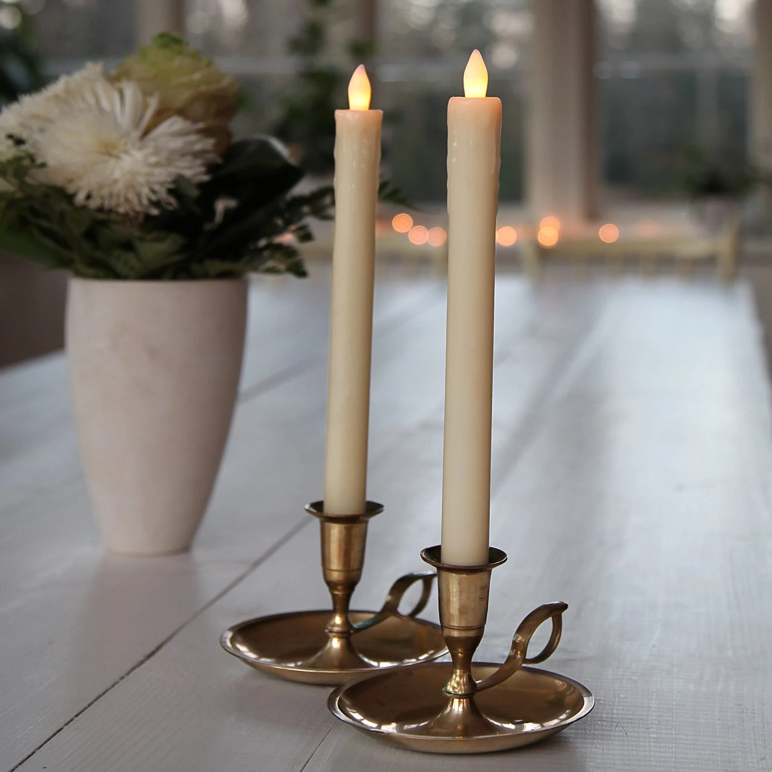 Star Trading 2er Set LED Stabkerzen Echtwachs In Creme - 25cm 2 Star Trading 2er Set LED Stabkerzen Echtwachs In Creme - 25cm - Image 2